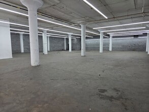 90 Dayton Ave, Passaic, NJ à louer Photo intérieure– Image 2 sur 7