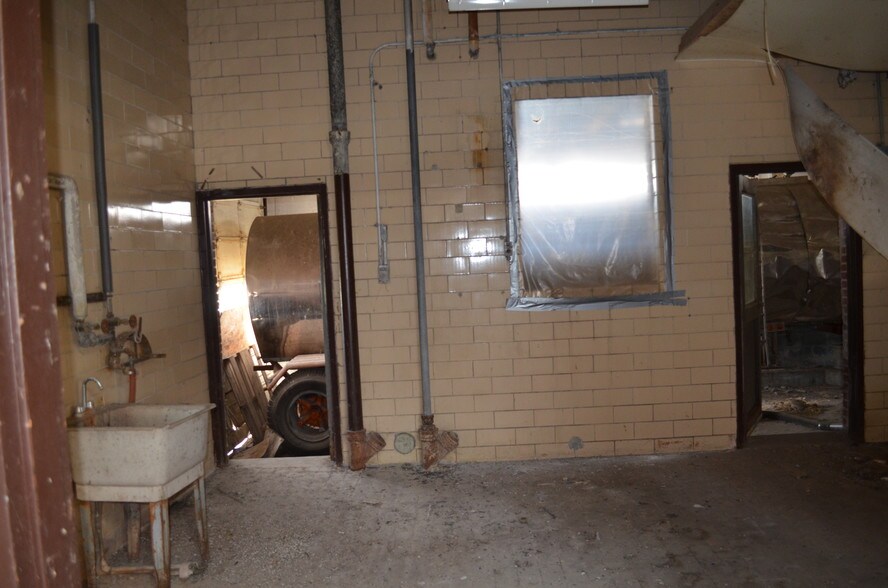 118 E Main St, Mc Connell, IL à vendre - Photo de l’immeuble – Image 2 sur 13