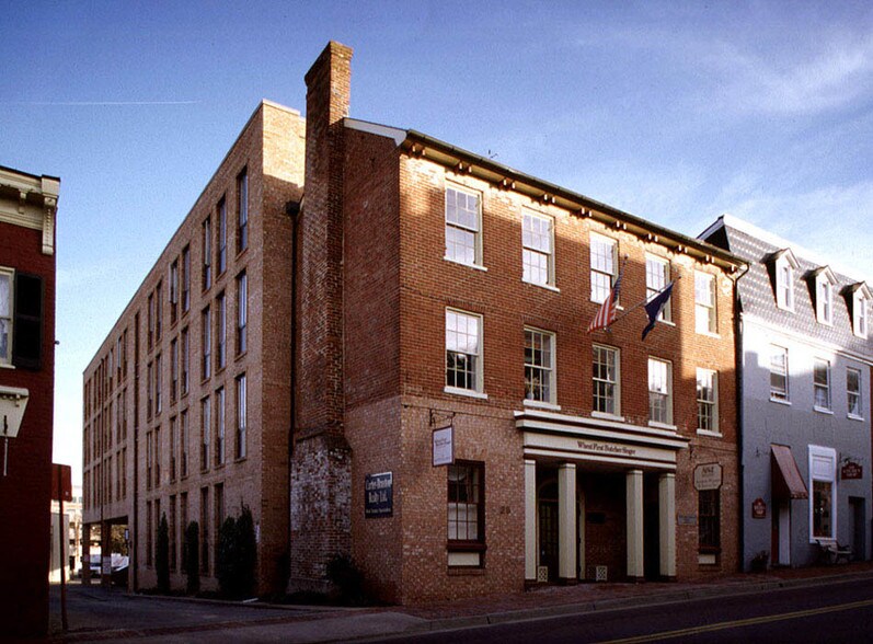 20 S King St, Leesburg, VA à vendre - Photo de l’immeuble – Image 2 sur 16
