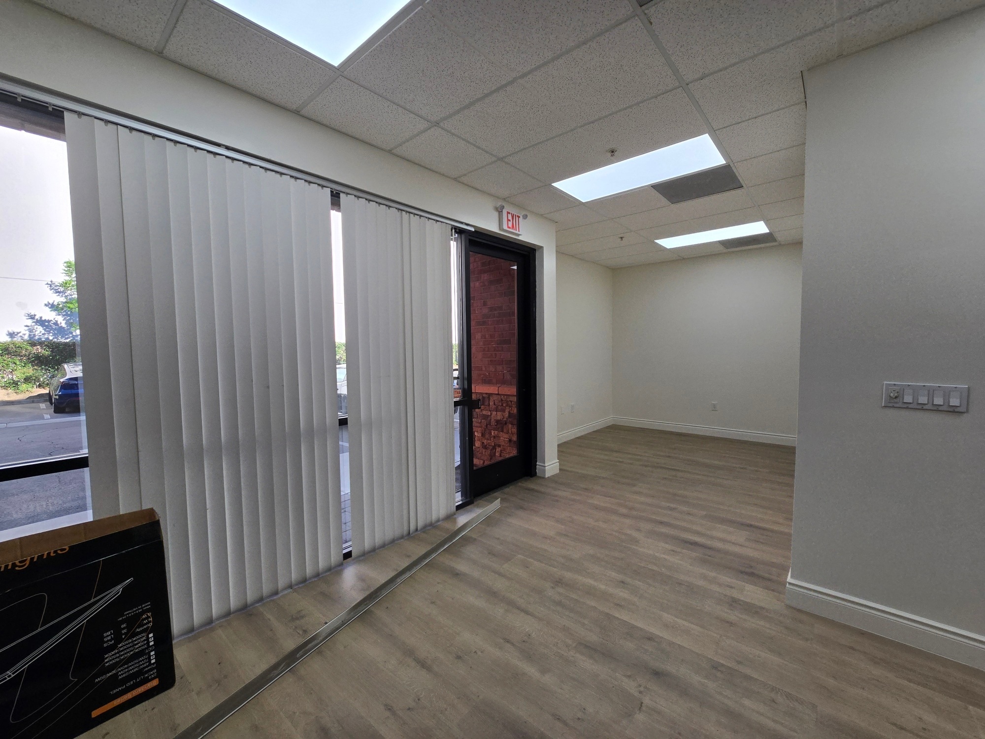 920-968 W Palomares Ave, La Verne, CA à louer Photo intérieure– Image 1 sur 15