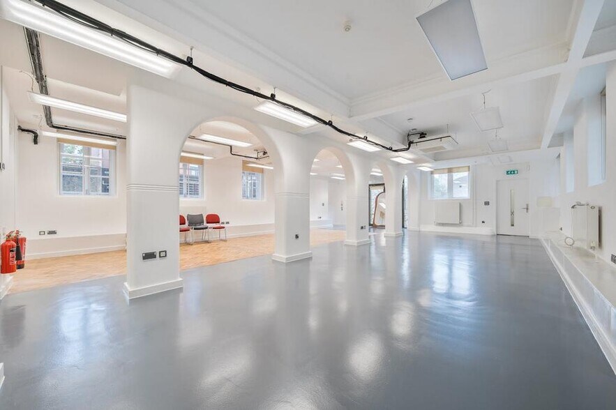 29 Peckham Rd, Londres à louer - Photo de l’immeuble – Image 3 sur 12