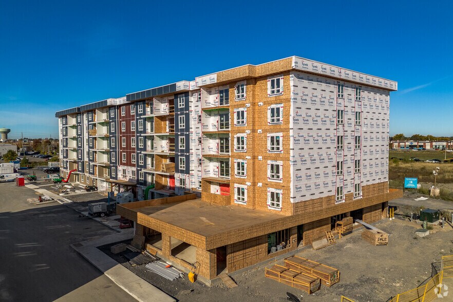 1070 Noëlla Leclair Way, Ottawa, ON à louer - Photo de l’immeuble – Image 3 sur 5