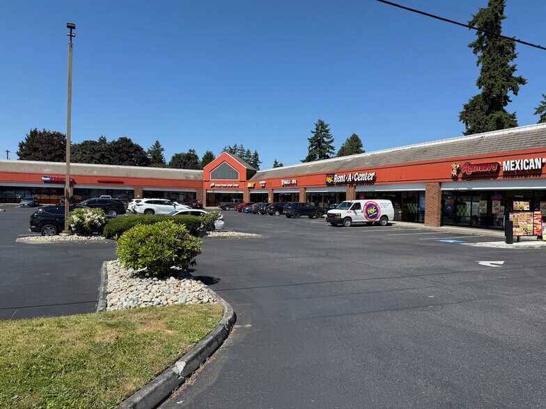 17415 Pacific Ave S, Spanaway, WA à louer - Photo de l’immeuble – Image 2 sur 5