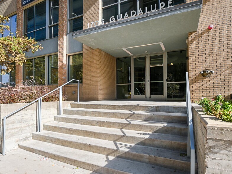 1705 Guadalupe St, Austin, TX à vendre - Photo de l’immeuble – Image 2 sur 13