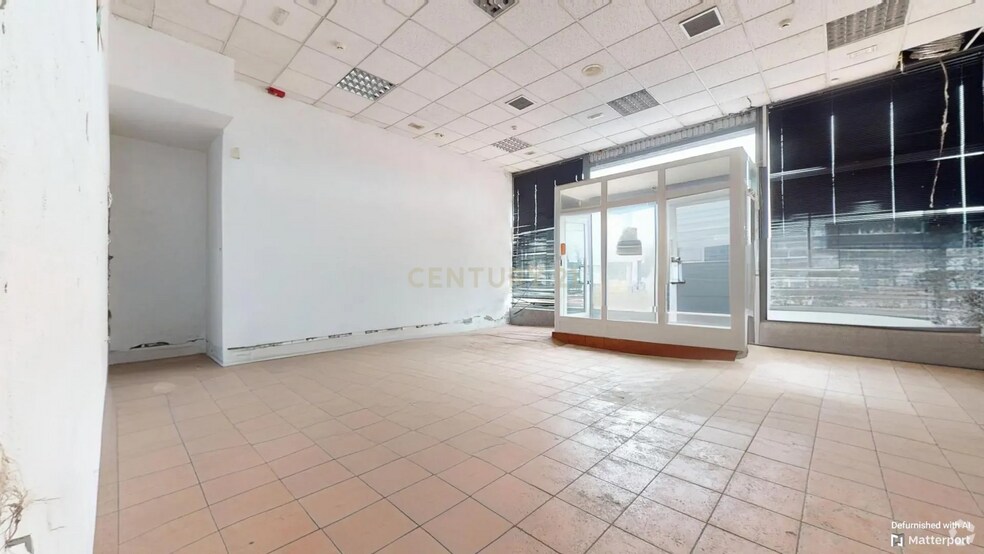 Industriel/Logistique dans Alcalá de Henares, Madrid à vendre - Photo de l’immeuble – Image 2 sur 7