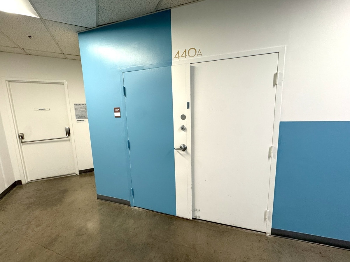 210 E Olympic Blvd, Los Angeles, CA à louer Photo intérieure– Image 1 sur 10