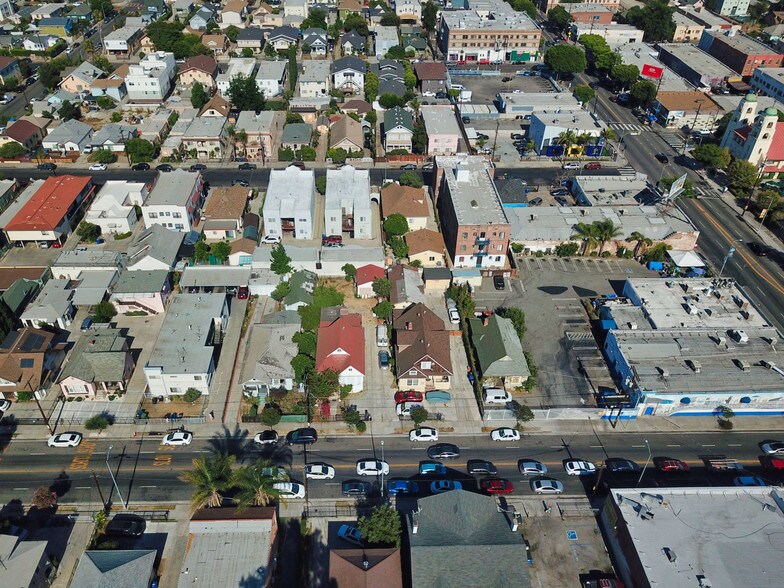 1228-1238 S Normandie Ave, Los Angeles, CA à vendre - Photo de l’immeuble – Image 2 sur 13