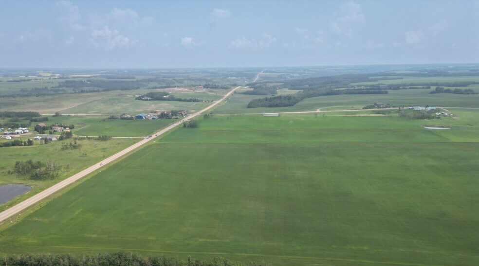 244 Rural, Rural Leduc County, AB à vendre - Aérien – Image 1 sur 10