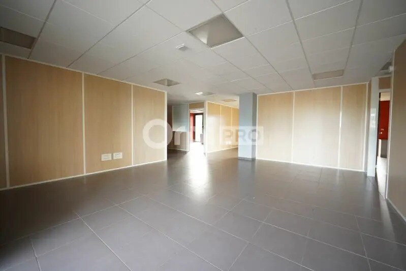 355 Rue Des Mercières, Rillieux-la-Pape à louer - Photo intérieure – Image 2 sur 6
