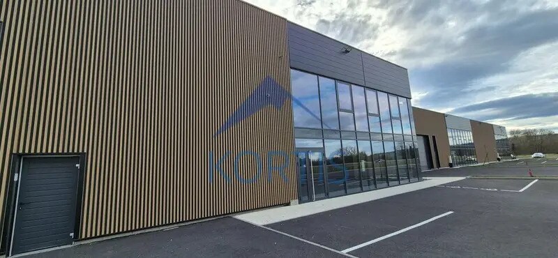 Local d’activités dans Ambérieux à louer - Photo de l’immeuble – Image 2 sur 7