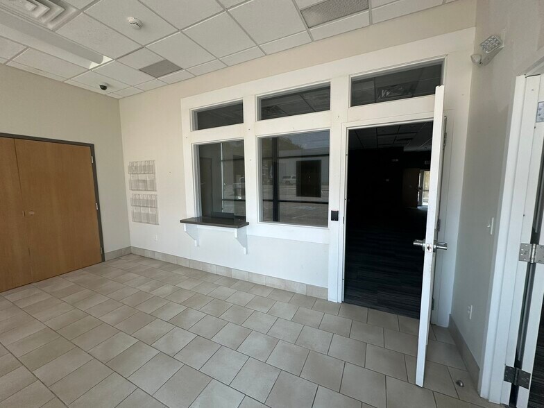 406-410 N Tennessee St, McKinney, TX à louer - Photo de l’immeuble – Image 3 sur 7