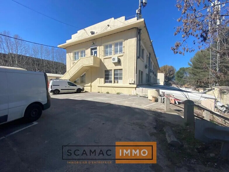 Bureau dans Gardanne à louer - Photo de l’immeuble – Image 3 sur 4