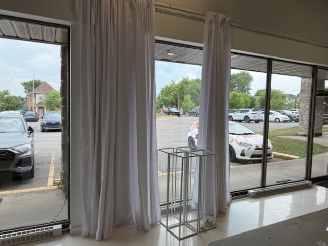 1263 Boul Jolibourg, Laval, QC à louer - Photo de l’immeuble – Image 2 sur 2