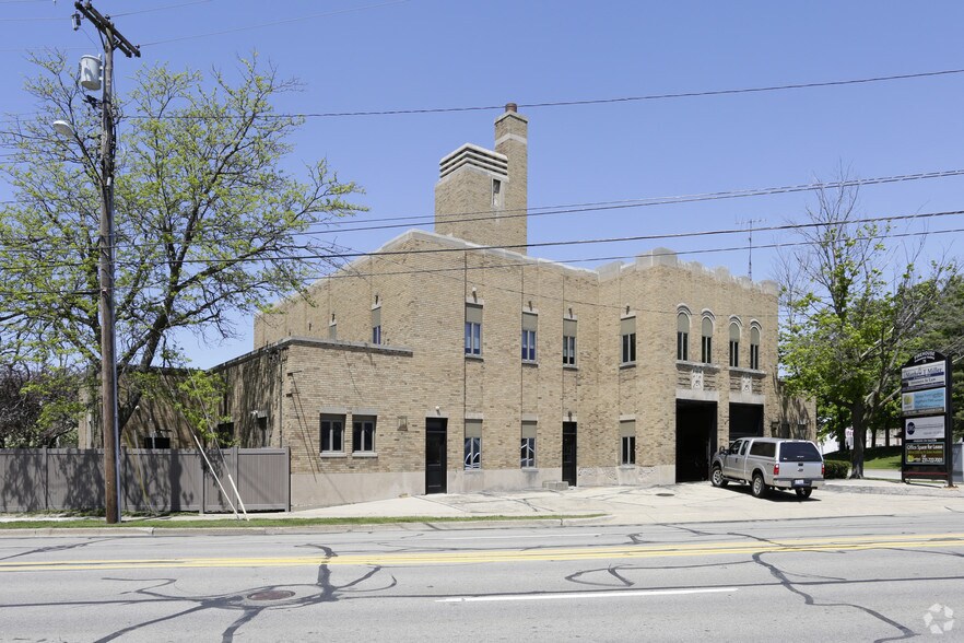 75 W Walton Ave, Muskegon, MI à vendre - Photo de l’immeuble – Image 2 sur 3