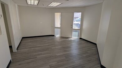 939 S 48th St, Tempe, AZ à louer Photo intérieure– Image 2 sur 5