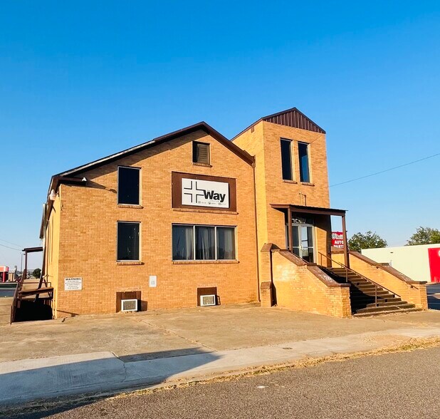104 W Walnut Ave, Seminole, OK à vendre - Photo de l’immeuble – Image 2 sur 12