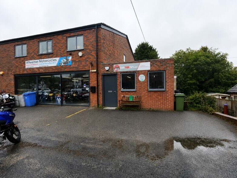 213 Blackburn Rd, Chorley à louer - Photo de l’immeuble – Image 3 sur 3