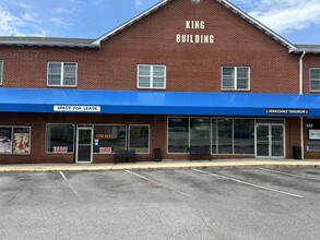 428 Solomons Island Rd N, Prince Frederick, MD à louer Photo intérieure– Image 1 sur 4