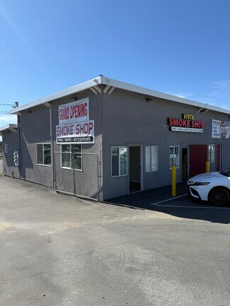 Plus de détails pour 1990 S Santa Fe Ave, Vista, CA - Local commercial à louer