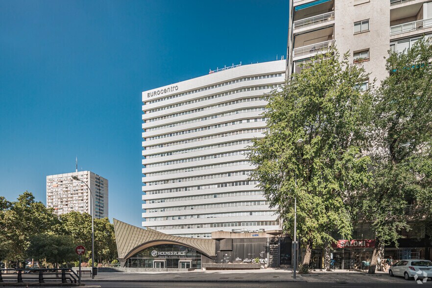 Calle del Capitán Haya, 1, Madrid, Madrid à louer - Photo principale – Image 1 sur 8