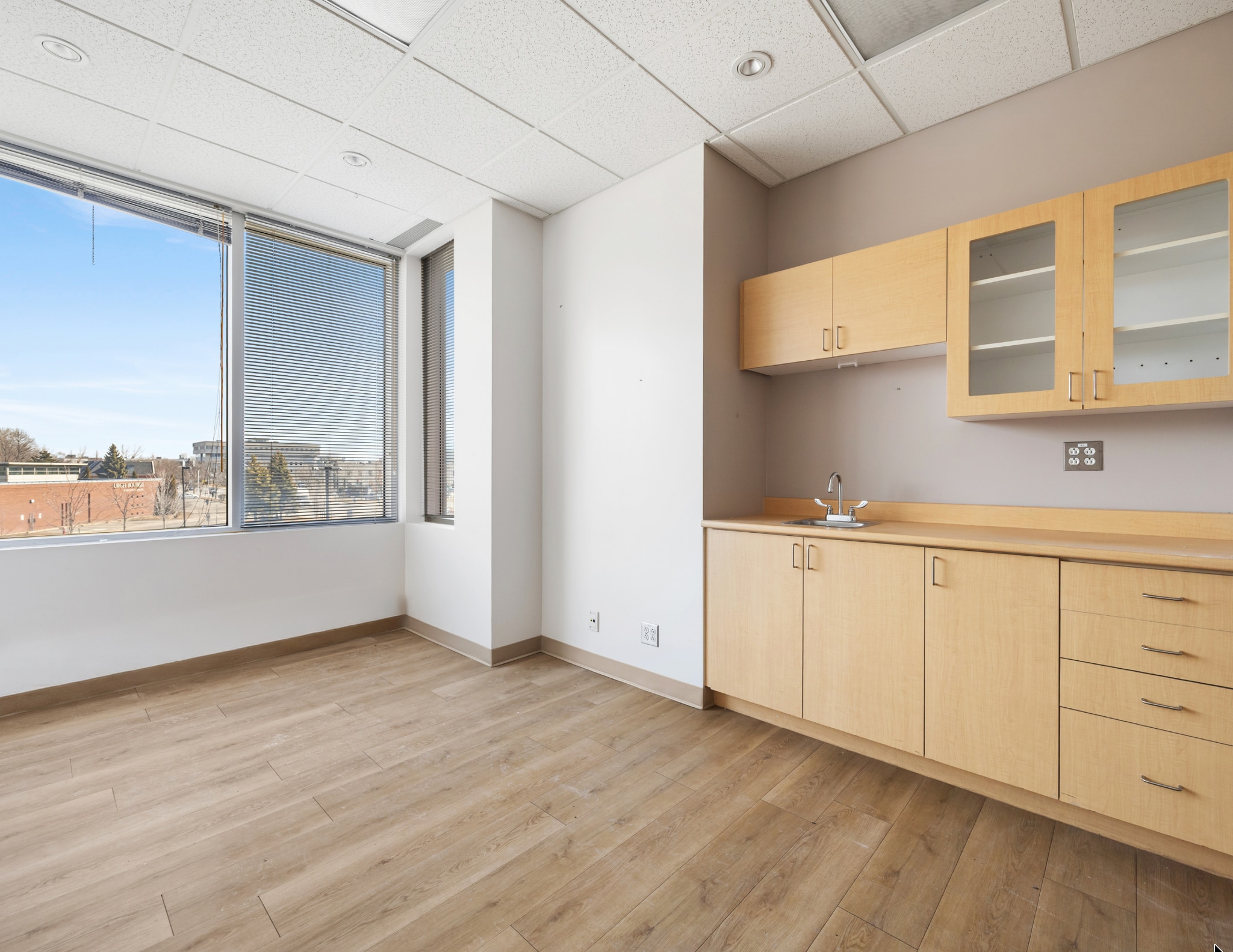 1361-1365 Av Beaumont, Mt Royal, QC à louer Photo intérieure– Image 1 sur 4