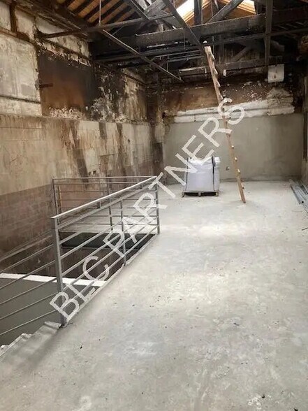 Local commercial dans Paris à louer - Photo intérieure – Image 3 sur 5