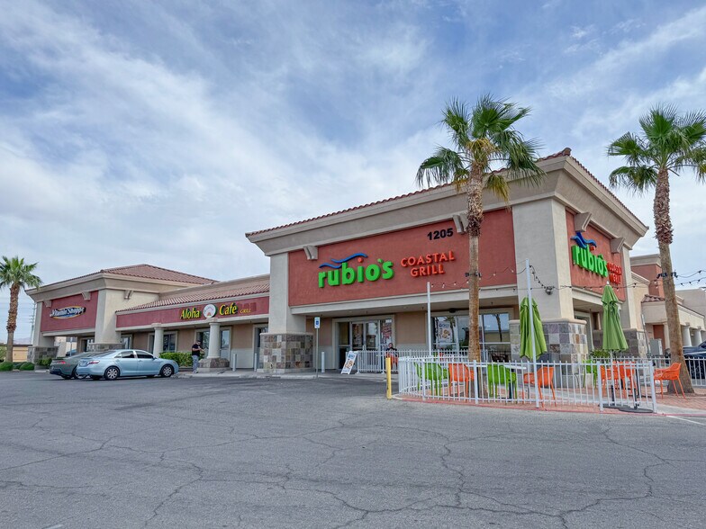 1205 W Sunset Rd, Henderson, NV à louer - Photo de l’immeuble – Image 3 sur 8