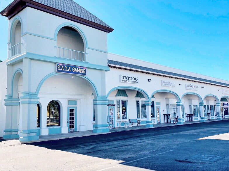 612 N Indiana Ave, Englewood, FL à louer - Photo de l’immeuble – Image 2 sur 4