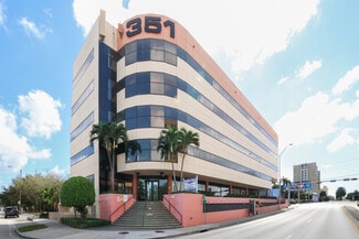 Plus de détails pour 351 NW Le Jeune Rd, Miami, FL - Bureau, Bureau/Médical à louer