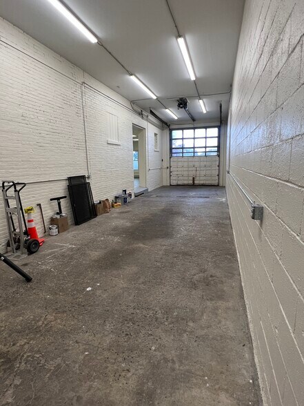 20 Thomas St, Kingston, NY à louer - Photo de l’immeuble – Image 2 sur 7
