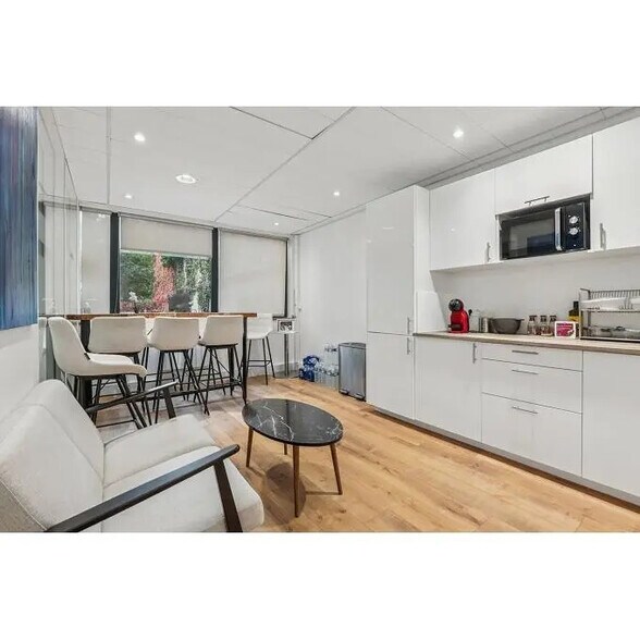 Bureau dans Boulogne-Billancourt à louer - Photo de l’immeuble – Image 3 sur 7