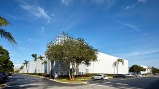 Plus de détails pour 10814 NW 33rd St, Miami, FL - Industriel/Logistique à louer
