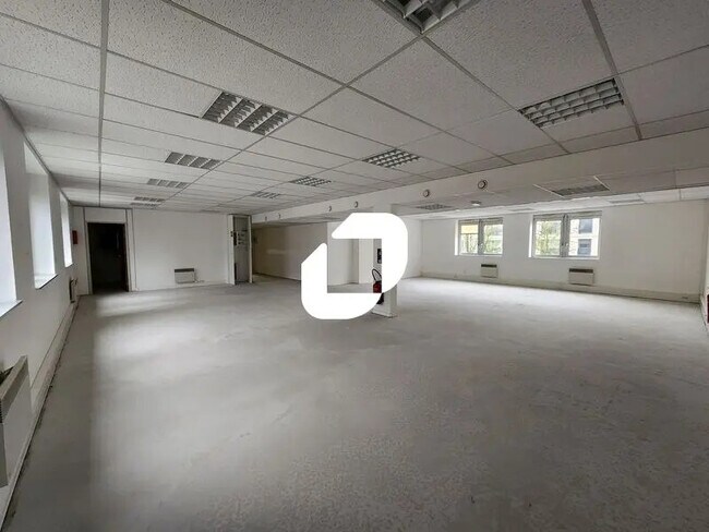 Plus de détails pour 7 Rue Jean Mermoz, Versailles - Bureau à louer