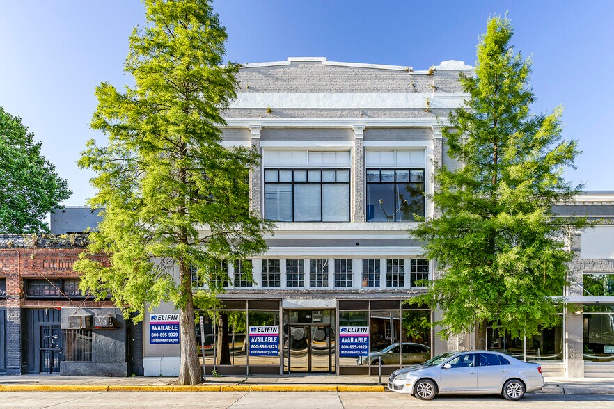 654 Main St, Baton Rouge, LA à vendre - Photo de l’immeuble – Image 1 sur 5
