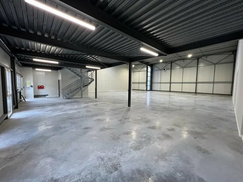 Local d’activités dans Montivilliers à louer - Photo intérieure – Image 3 sur 6