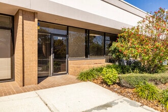 13830 N 58th St, Clearwater, FL à louer Photo de l’immeuble– Image 1 sur 4