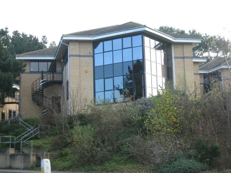 Ling Rd, Poole à louer - Photo principale – Image 1 sur 1