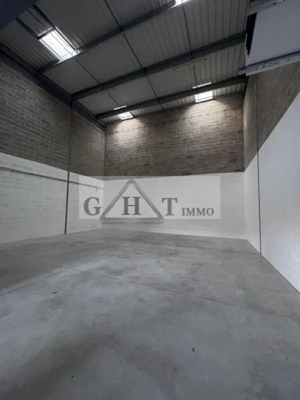 Industriel/Logistique dans Bussy-Saint-Martin à louer Photo intérieure– Image 1 sur 6