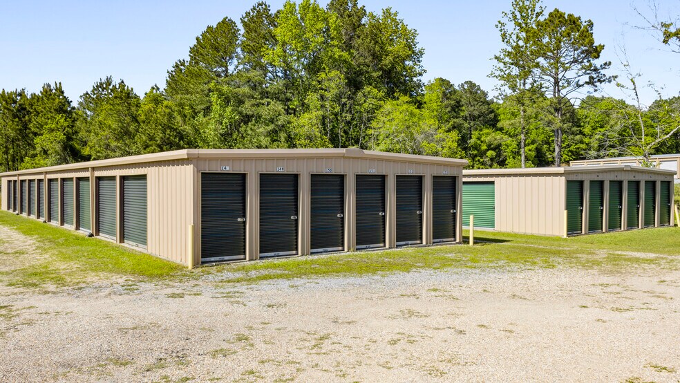 117 Eastview Dr, Laurel, MS à vendre - Photo de l’immeuble – Image 2 sur 7