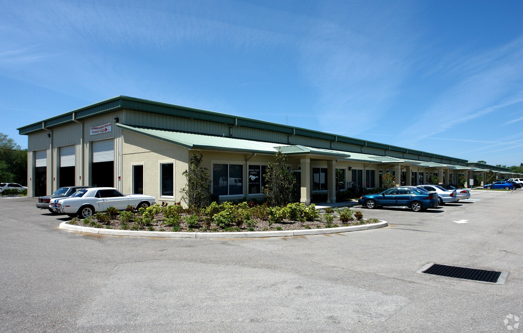 4460-4514 McAshton St, Sarasota, FL à vendre Photo de l’immeuble– Image 1 sur 8