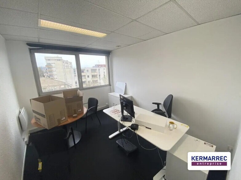Bureau dans Rennes à louer - Photo de l’immeuble – Image 3 sur 3