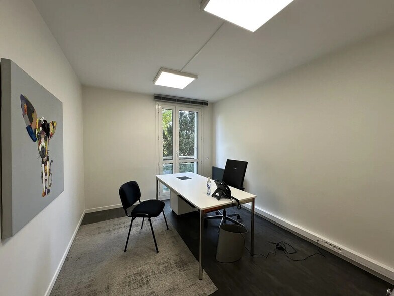 Bureau dans Orléans à louer - Photo de l’immeuble – Image 3 sur 12