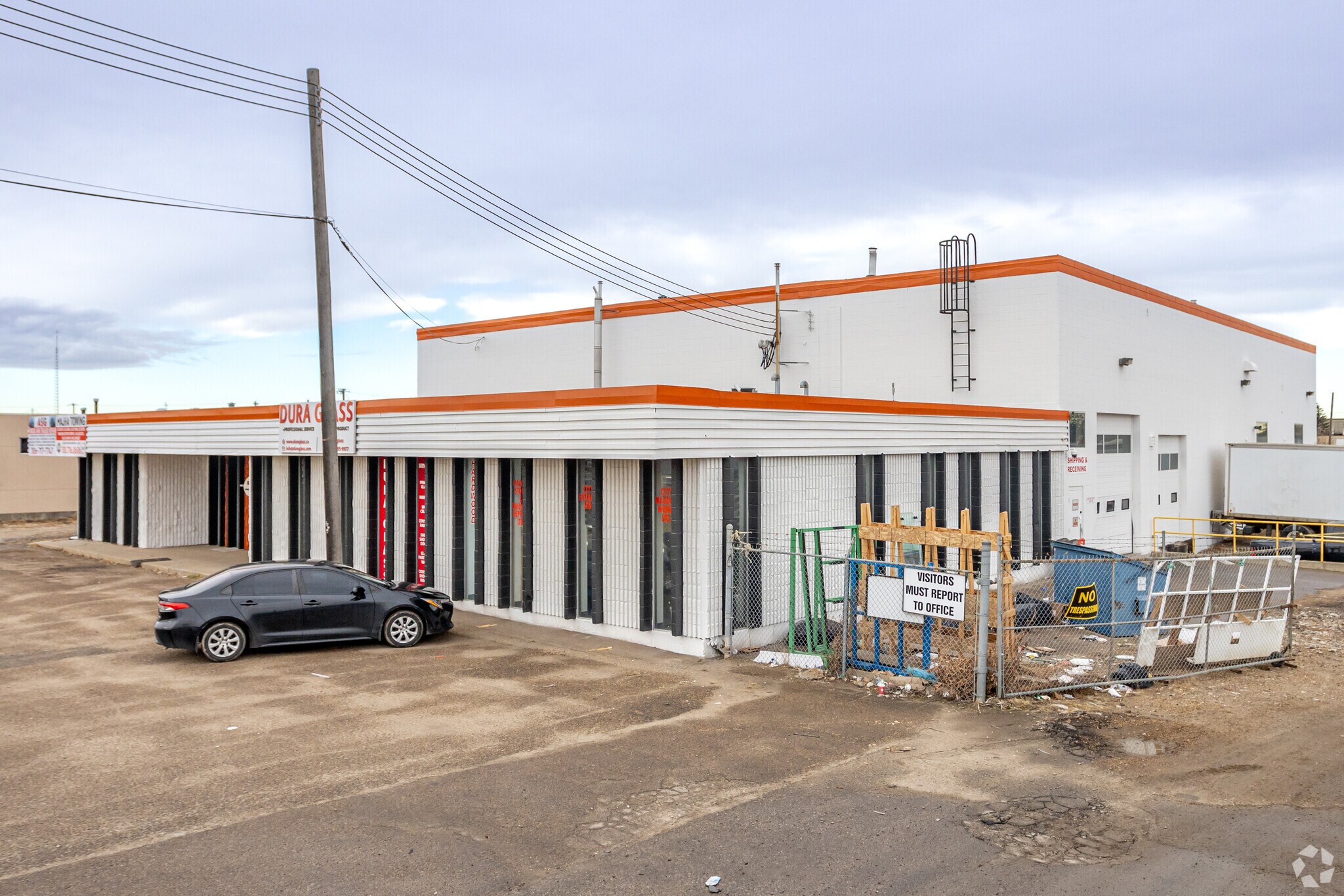 6120 Davies Rd NW, Edmonton, AB à louer Photo principale– Image 1 sur 28