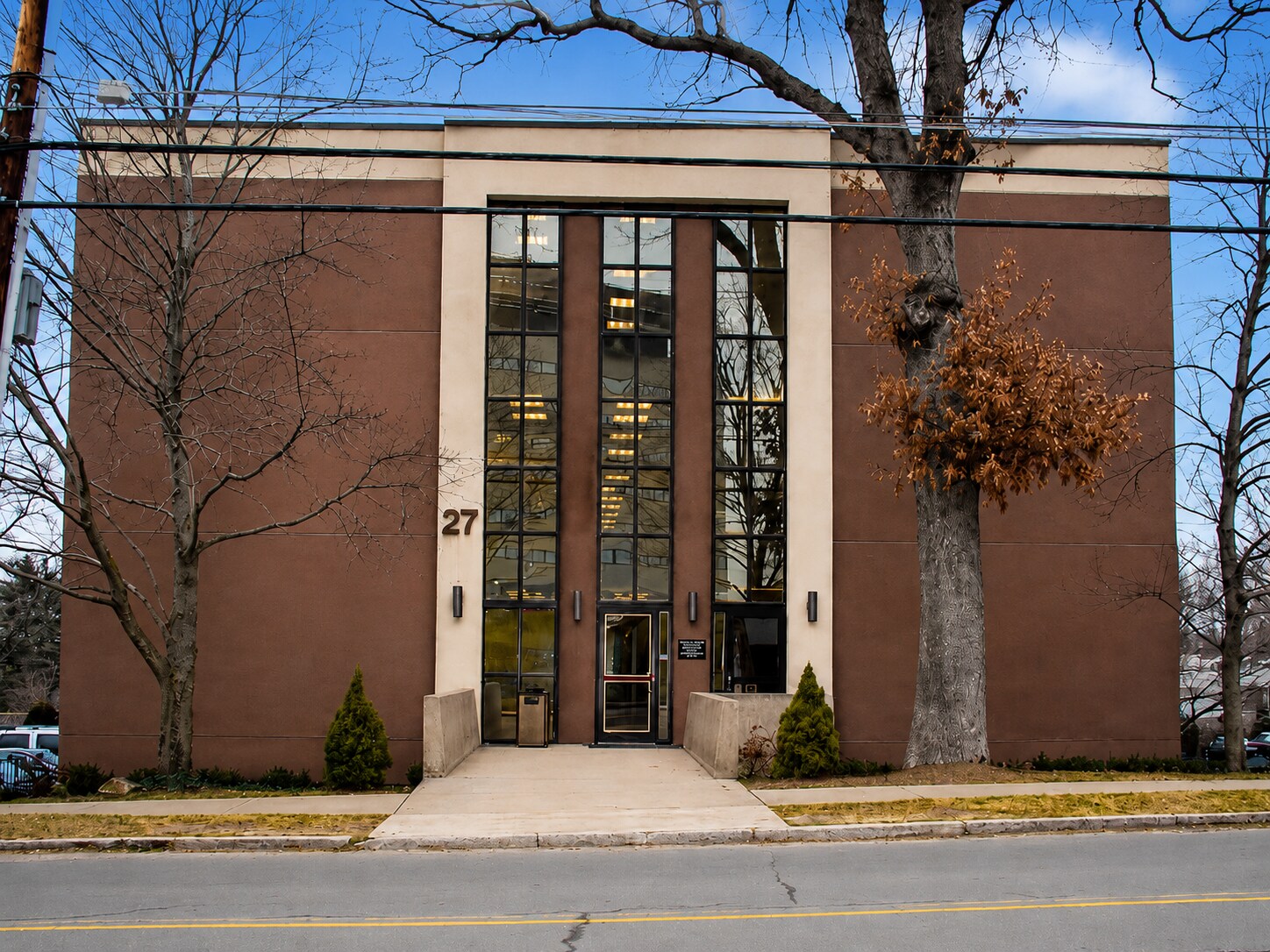 27 Hospital Ave, Danbury, CT à louer Photo de l’immeuble– Image 1 sur 9