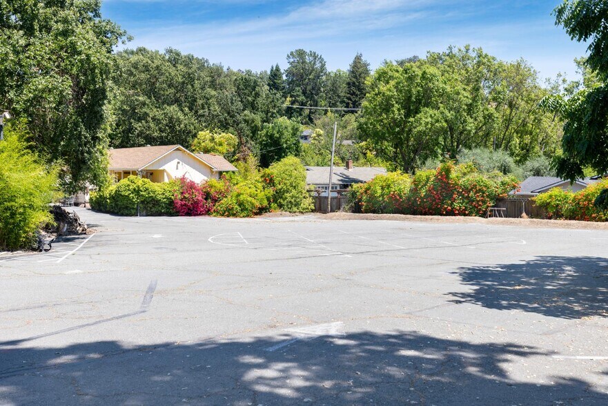 3341 Mt Diablo Blvd, Lafayette, CA à vendre - Photo de l’immeuble – Image 3 sur 6