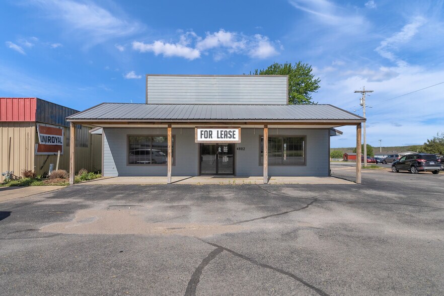 4802 S Muskogee Ave, Tahlequah, OK à louer - Photo principale – Image 1 sur 15