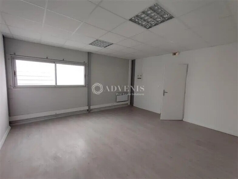 Local d’activités dans Vendres à louer - Photo intérieure – Image 3 sur 5