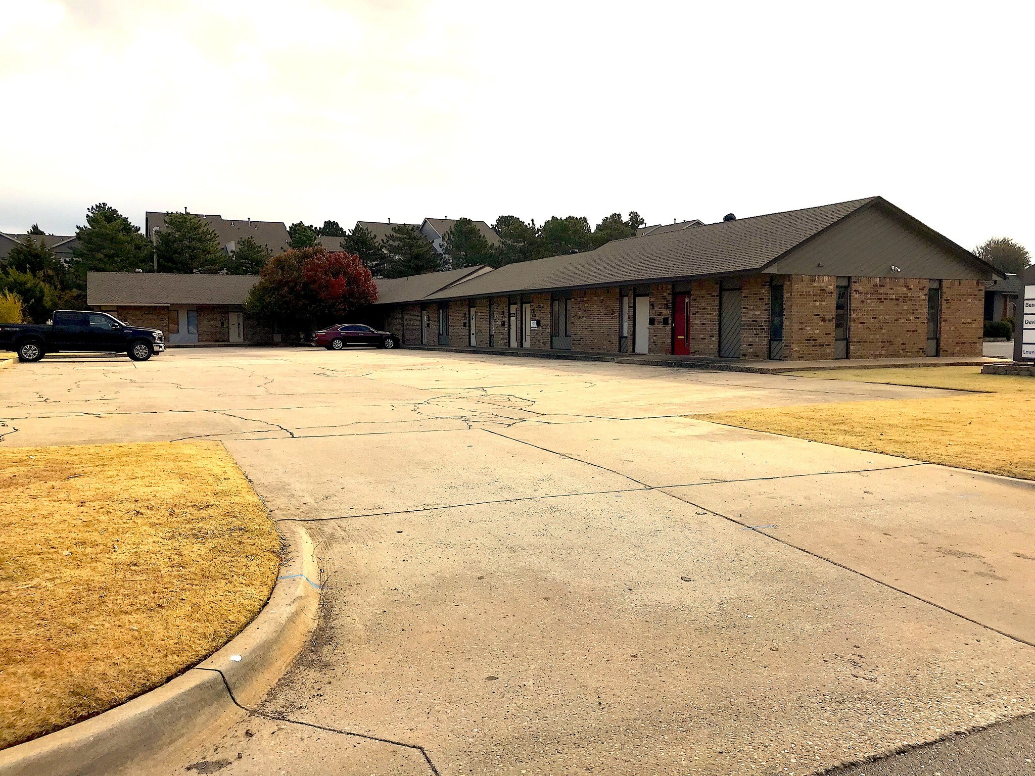 9212 N Rockwell Ave, Oklahoma City, OK à vendre Photo de l’immeuble– Image 1 sur 9