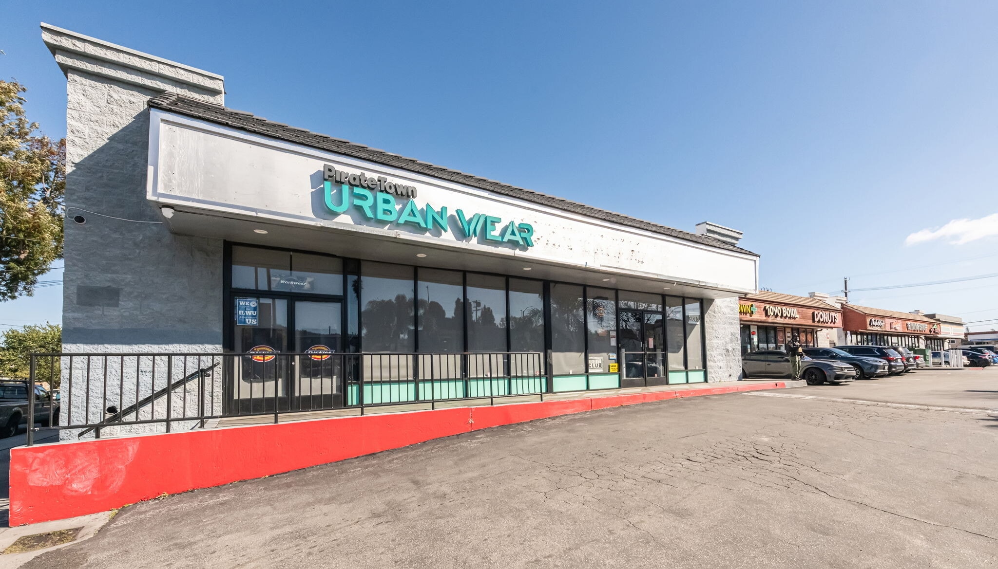 114-134 N Gaffey St, San Pedro, CA à louer Photo de l’immeuble– Image 1 sur 21