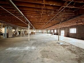 320 Colfax Ave, Clifton, NJ à louer Photo intérieure– Image 1 sur 2